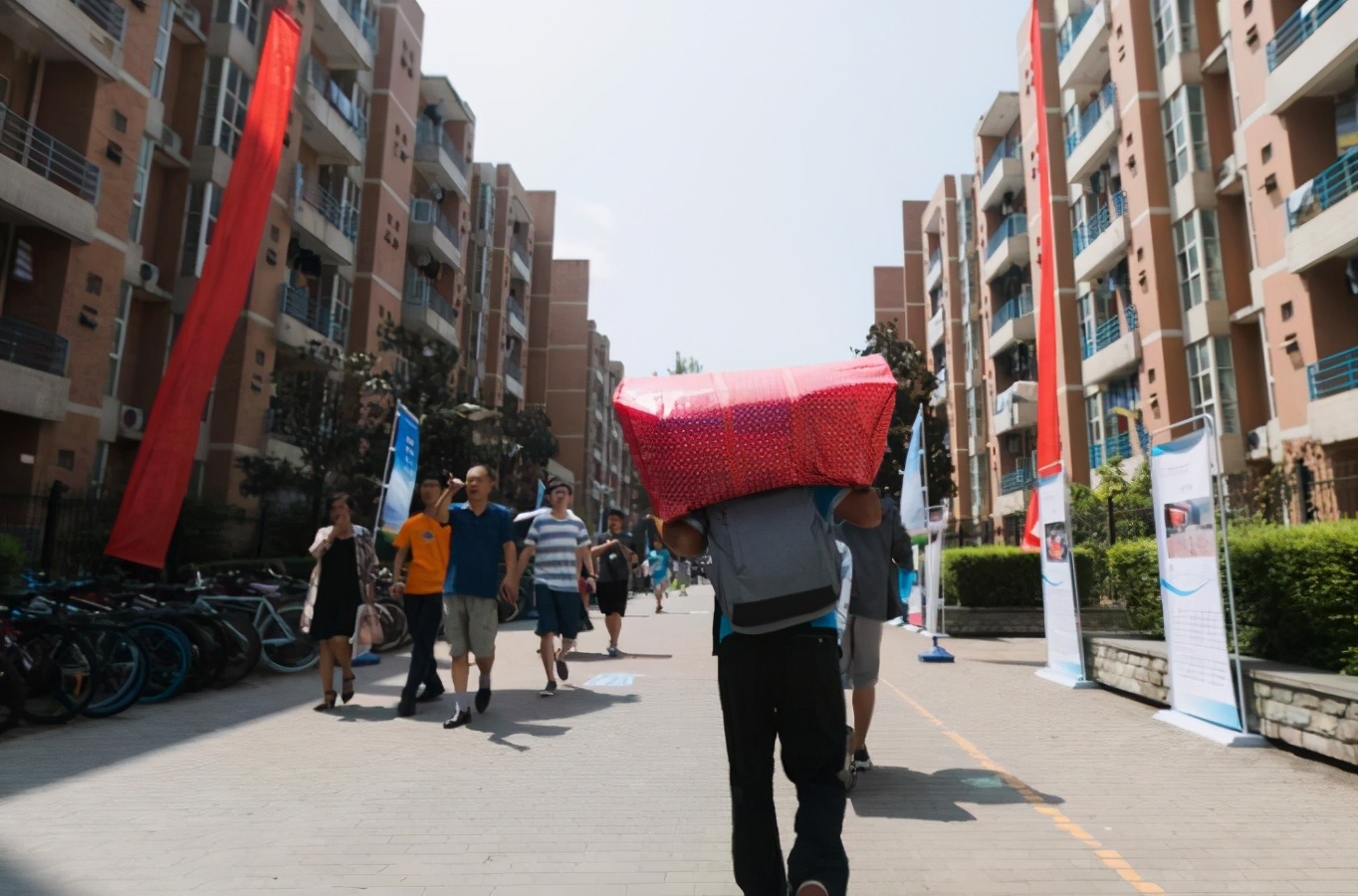 大学生活特别枯燥?不妨做这几件事确实很有意义,丰富自己的生活