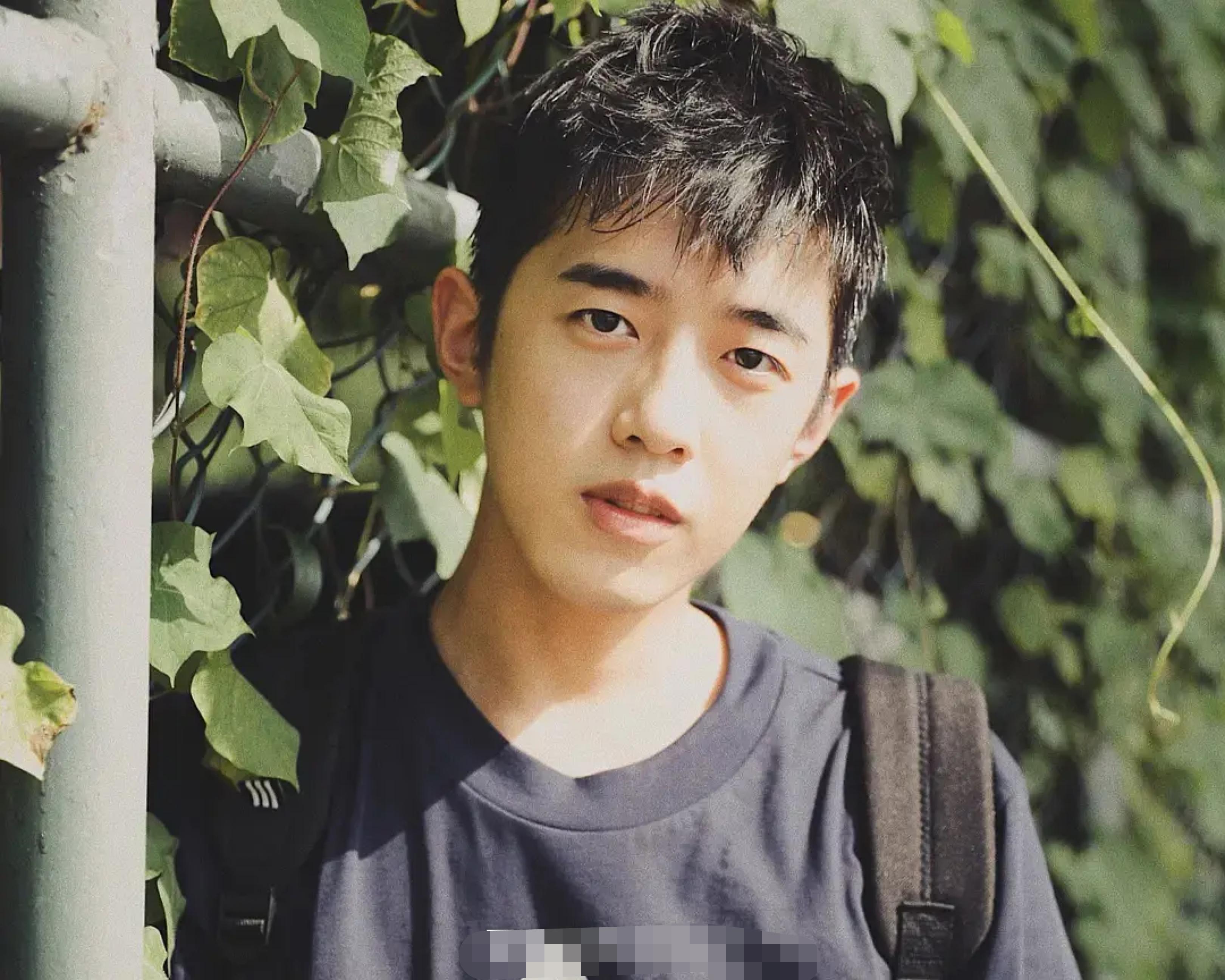 明星撞脸不可怕性别不同就尴尬,意想不到的明星撞脸