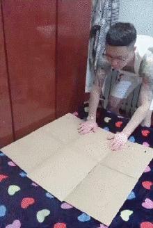 搞笑gif开心一刻我受了太多的委屈,开心一刻搞笑gif图