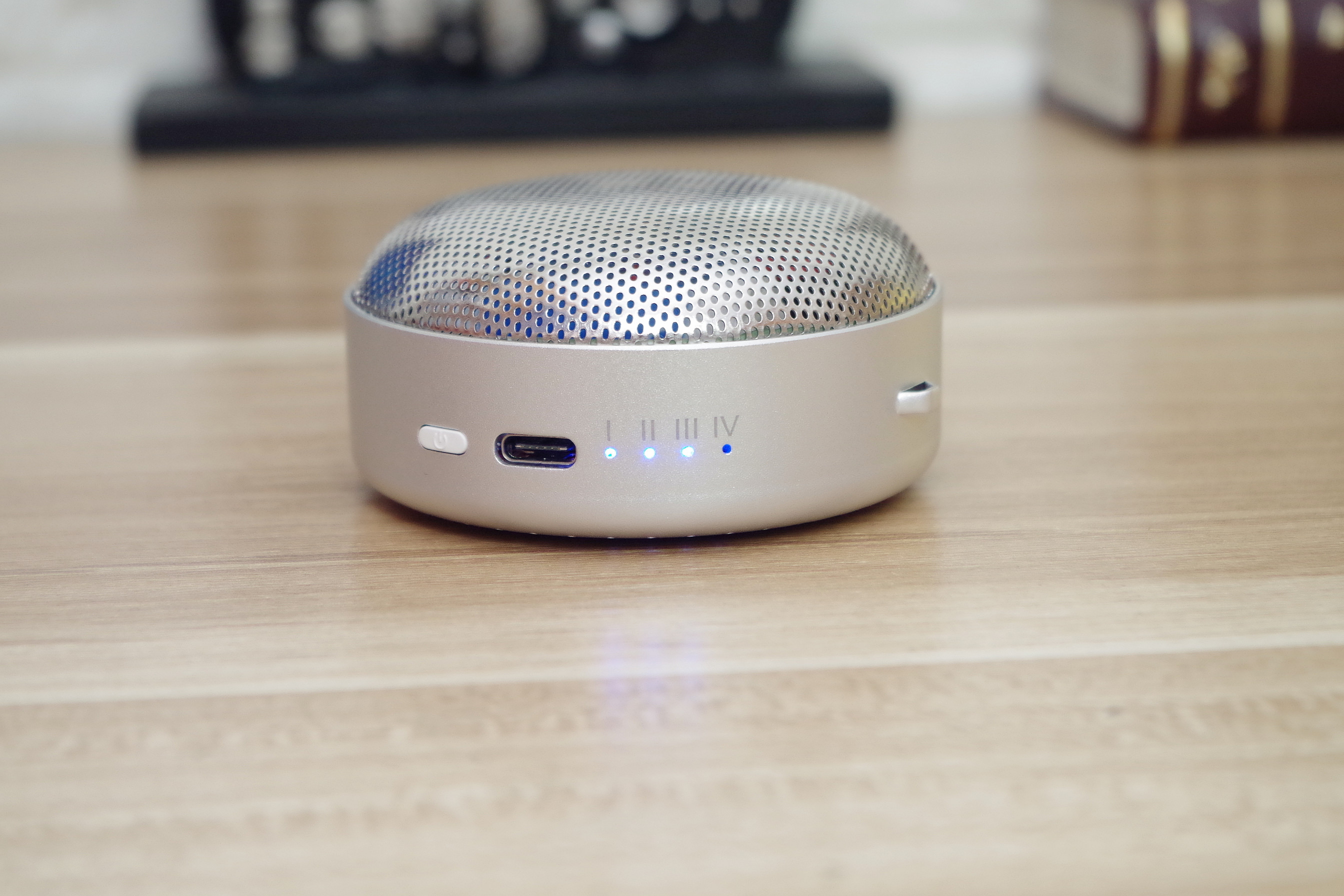 能装进口袋的蓝氧消毒除味器,小米会盯上吗?XTARAF1评测