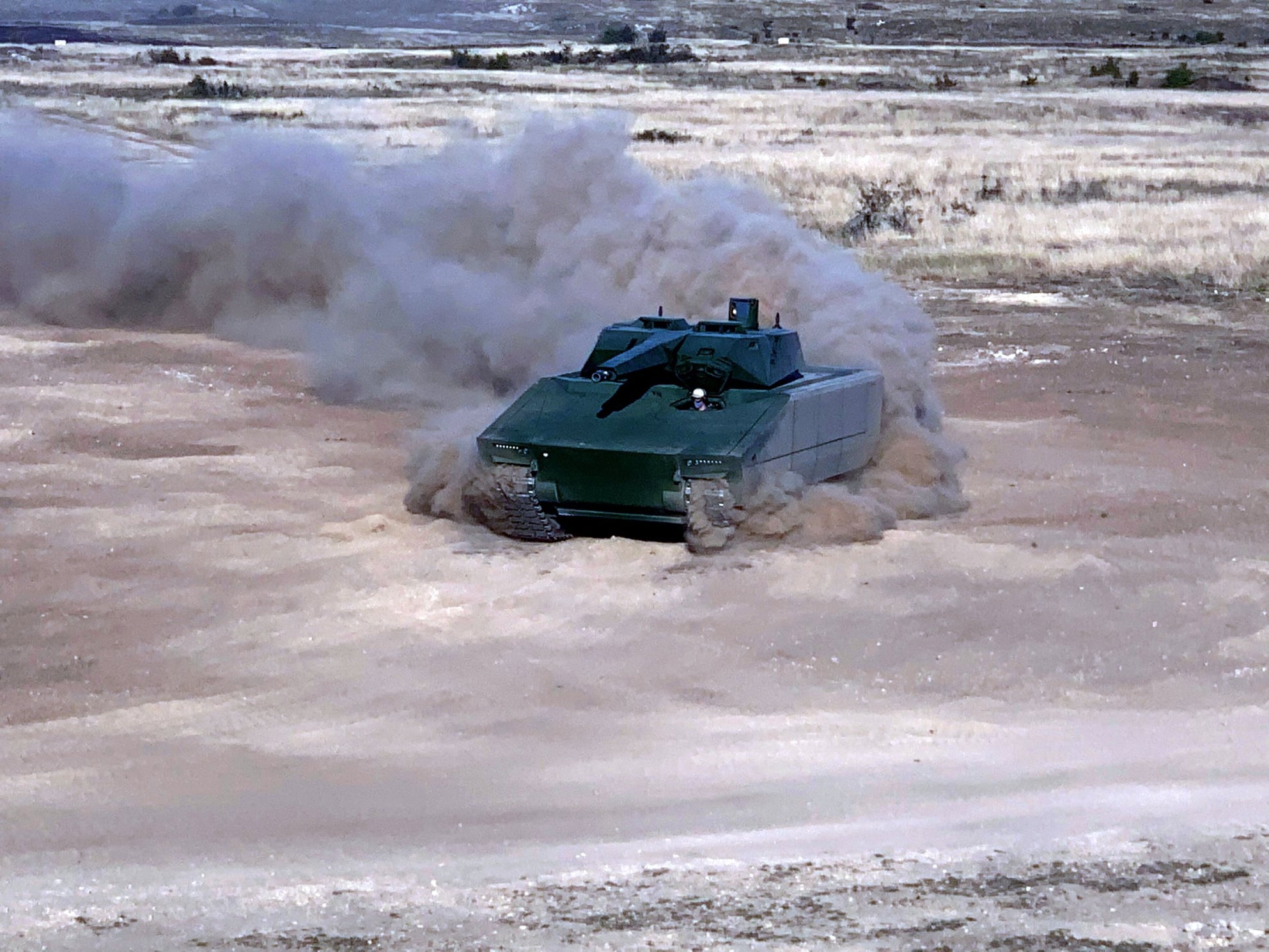 世界上防护能力最强的装甲车,最新山猫kf41步兵战车