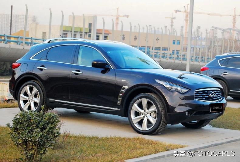 英菲尼迪fx50巅峰版评测,fx50巅峰版试驾
