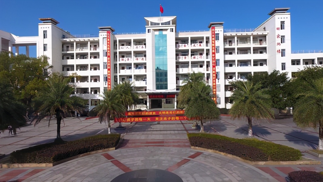 江西赣州有哪些名校,赣州哪几所中学最好