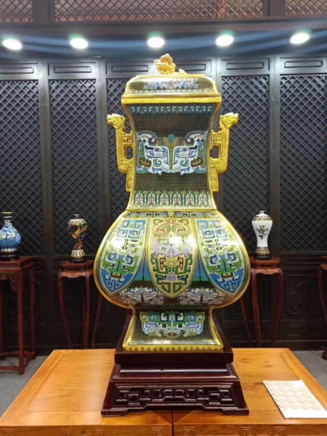 皇家御用餐具珐琅彩,皇家御用器物