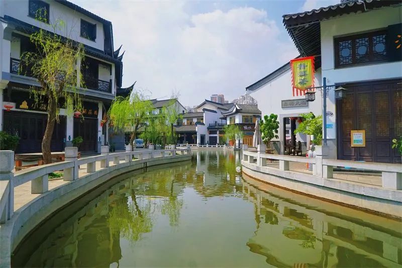 适合去旅游的云南小镇,云南旅游十日游特色小镇