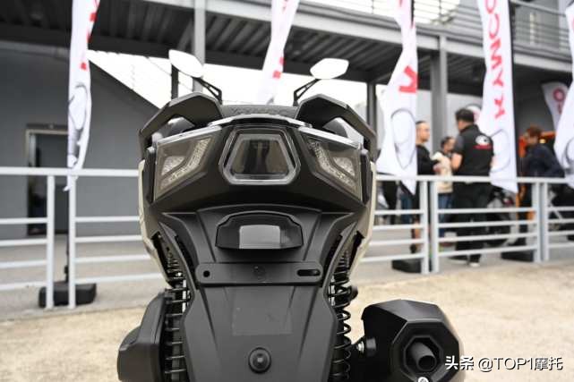 光阳赛艇s250和2023款s350比较哪个好,跨界踏板光阳赛艇250配置