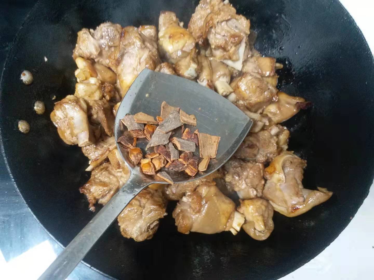 去除羊肉腥味小窍门,羊肉去除膻味最佳方法