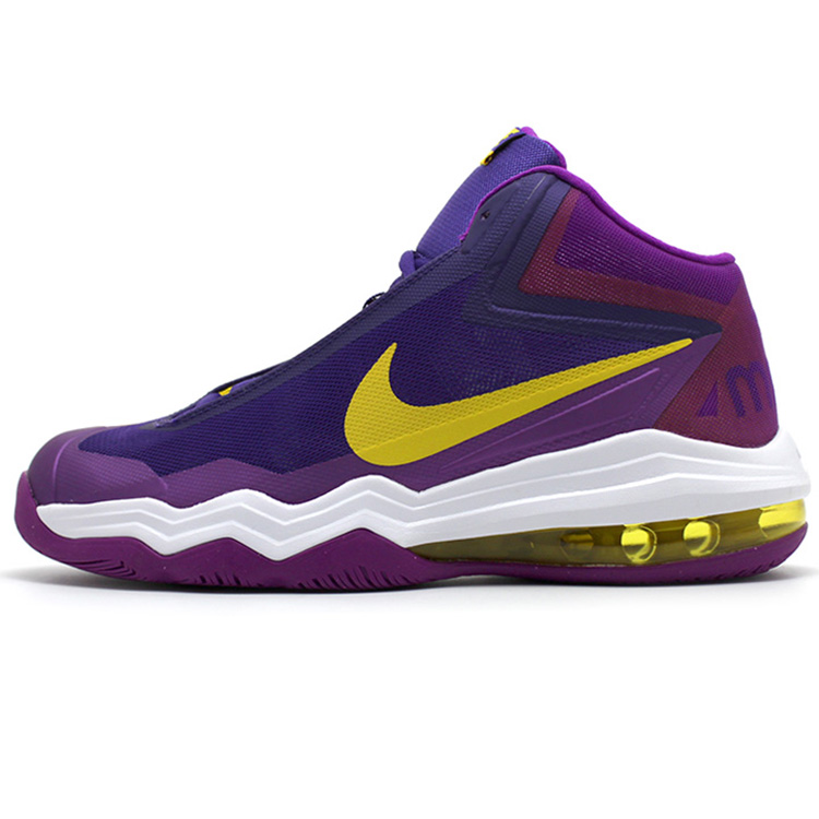 约基奇当选常规赛MVP，本赛季上脚独爱耐克团队鞋，能有签名鞋么