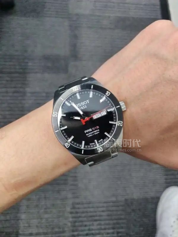 网友晒上千万的手表,网友晒1300手表