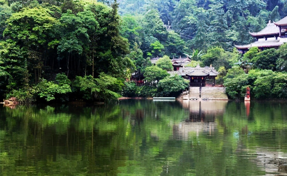 青城山问道去哪个道观,问道青城山好玩吗值得去吗