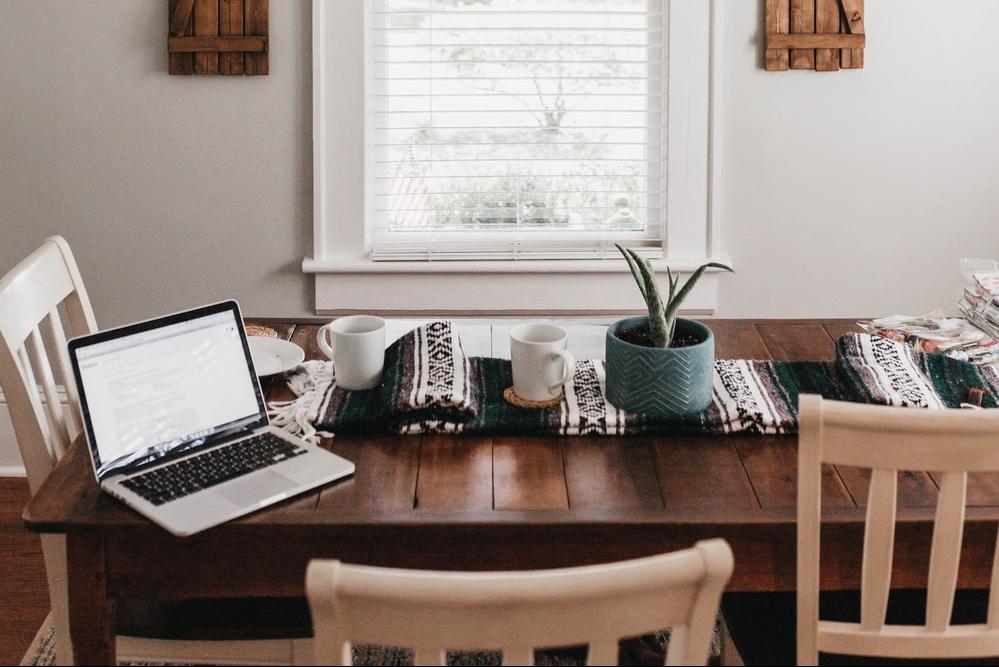 想成为自由撰稿人，我该写什么，写什么能挣钱？