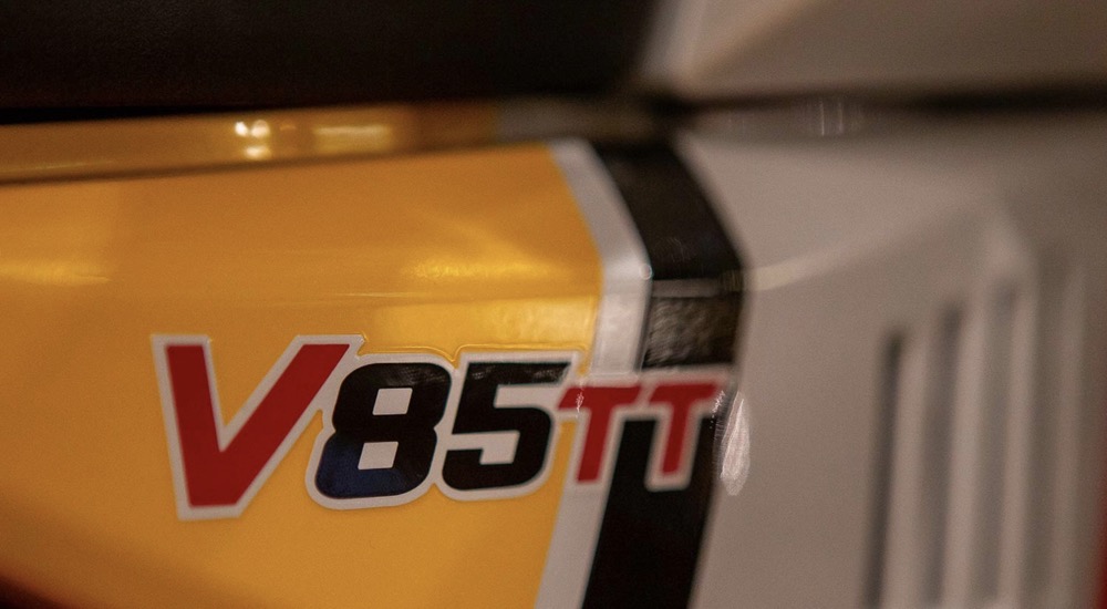摩托古兹v85tt摩旅,摩托古兹v85tt提车