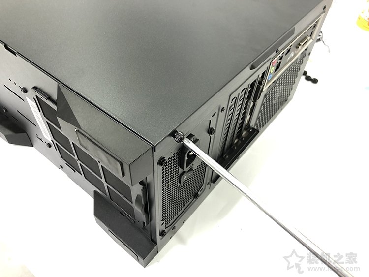 diy电脑组装教程图解详细步骤,零基础diy电脑组装自学装机教程