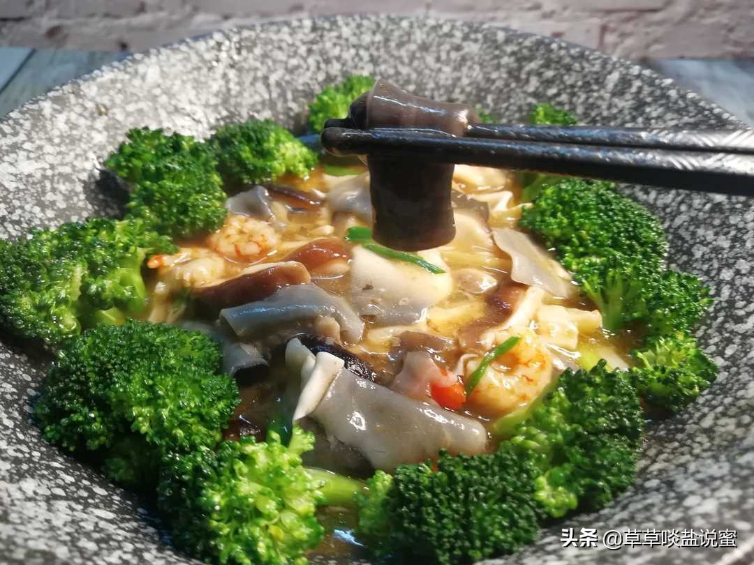 鲨鱼皮怎么做最有胶原蛋白,鲨鱼皮熬制方法详细