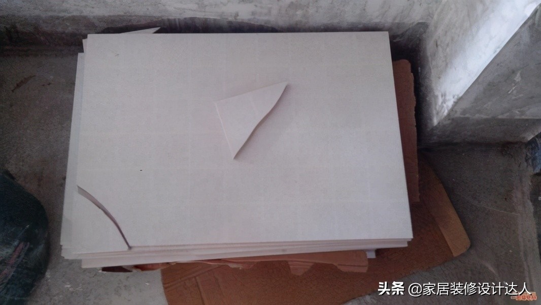 瓷砖怎么撬下来换新砖比较轻松,瓷砖太暗了想砸掉换新的