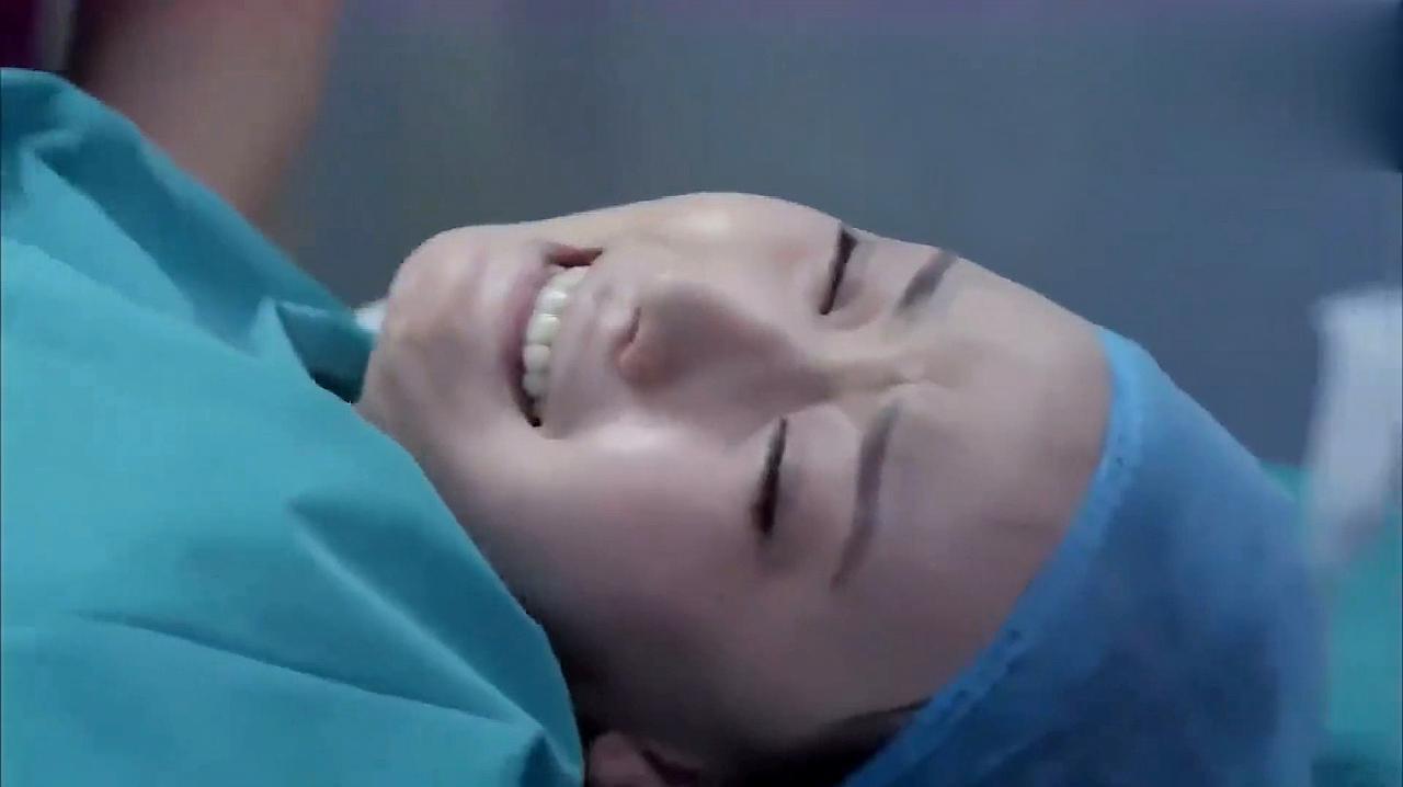 胎儿是怎么从产道生出来的,正常胎儿通过骨产道的过程