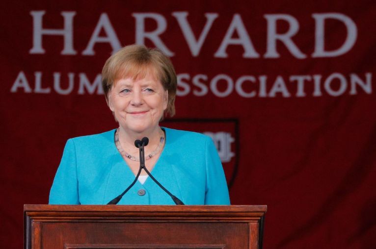 冲学校和冲专业哪个更重要,选专业重要还是选学校重要