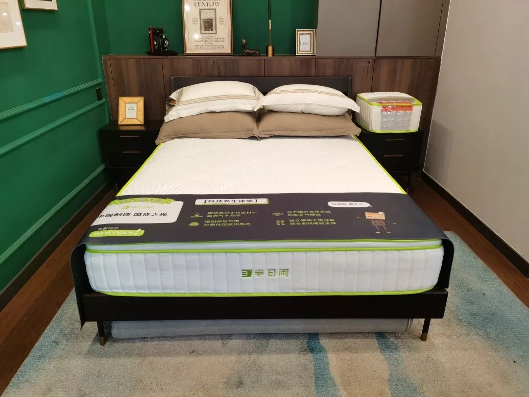 实体店的床垫比网上贵几倍,网购高性价比床垫