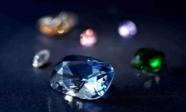 天然水晶消磁石,水晶常用消磁方法是什么