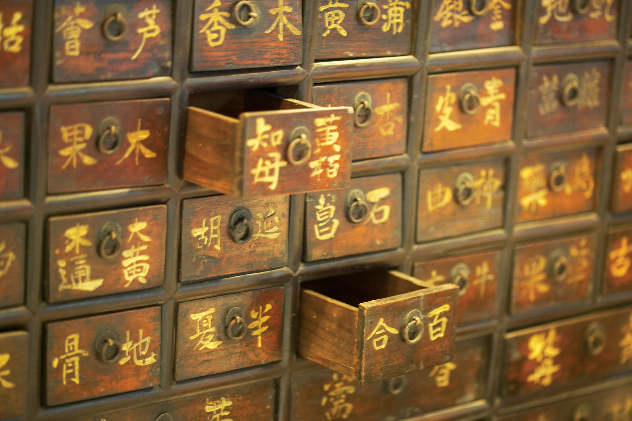 女性萎缩性阴道炎的症状和表现,女性萎缩性阴道炎有什么症状