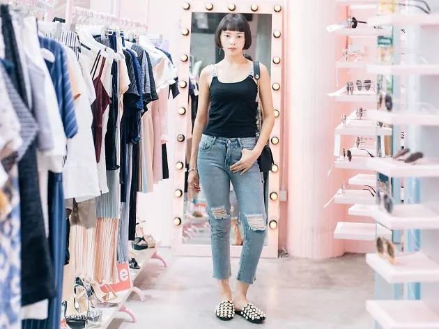 泰国便宜小众潮牌衣服,最近很火的泰国潮牌衣服