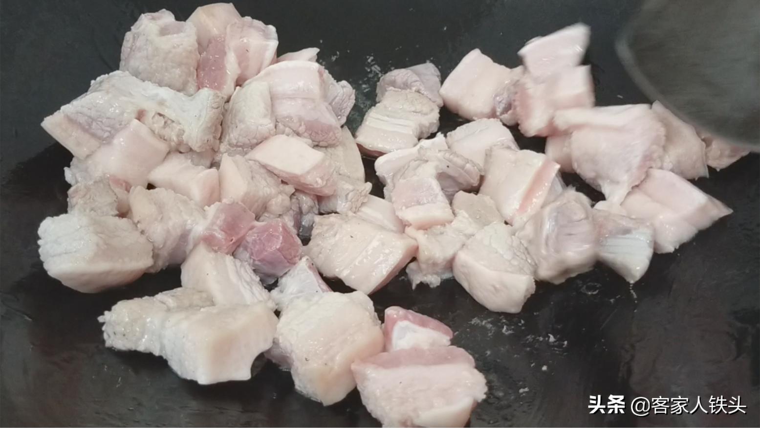 墨鱼炖肉汤怎么做好吃,墨鱼炖肉汤如何做肉香嫩