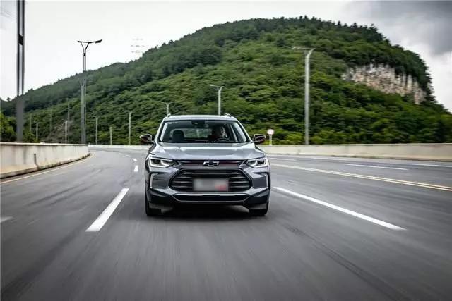 好看好开省油b级轿车,好看雪佛兰