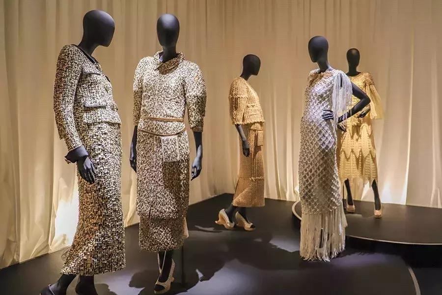 LEPARISRUSSEDECHANEL｜香奈儿，并不是谈谈恋爱那么简单