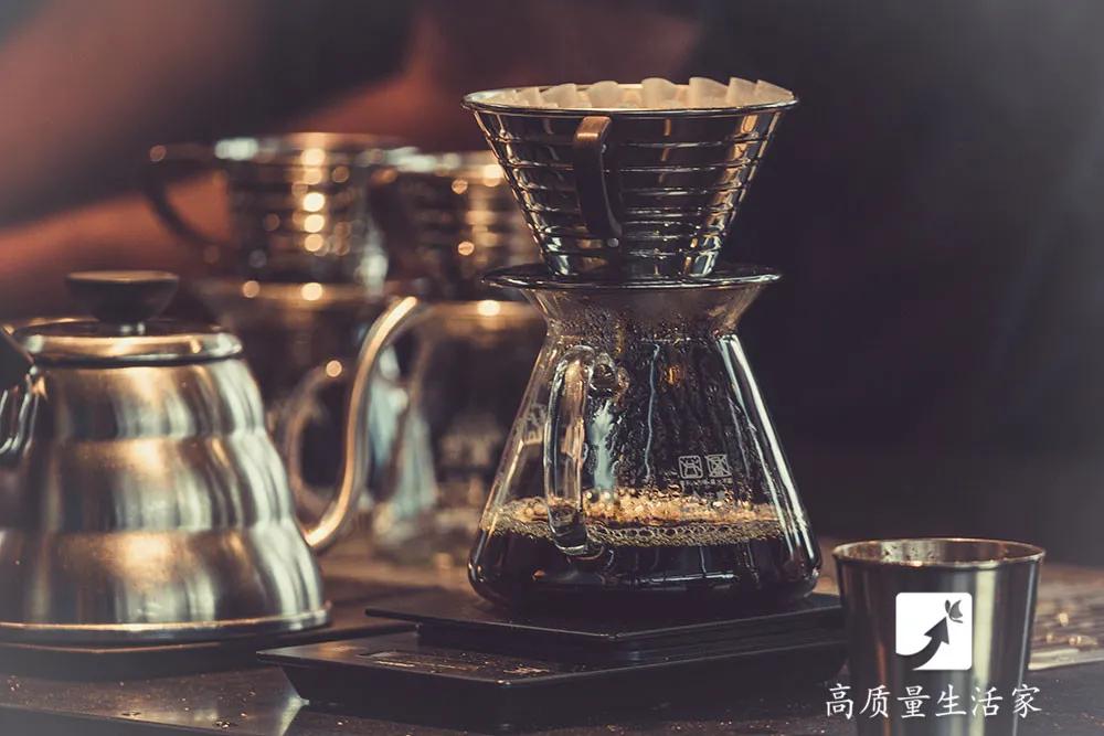 哪些杯子不适合喝水用,家里有这种水杯建议停止使用