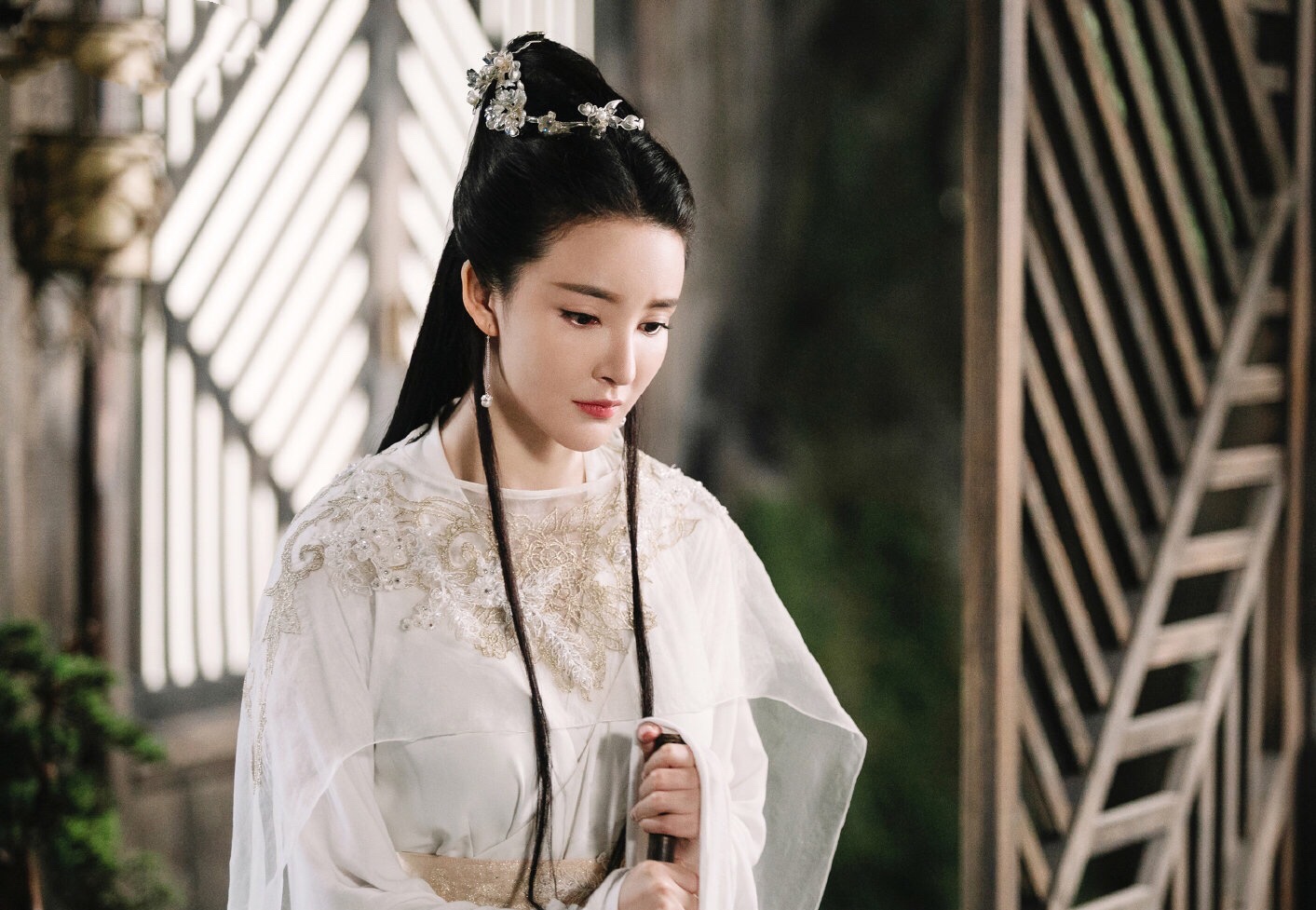 脸垮掉的女星,只能看脸不能看身材的7位女星