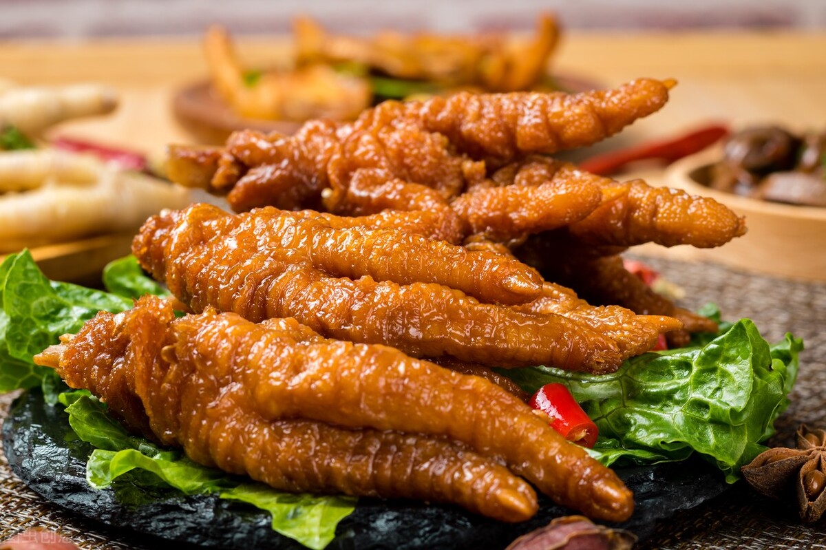 一斤鸡爪赚多少钱,无骨鸡爪一天赚一千视频