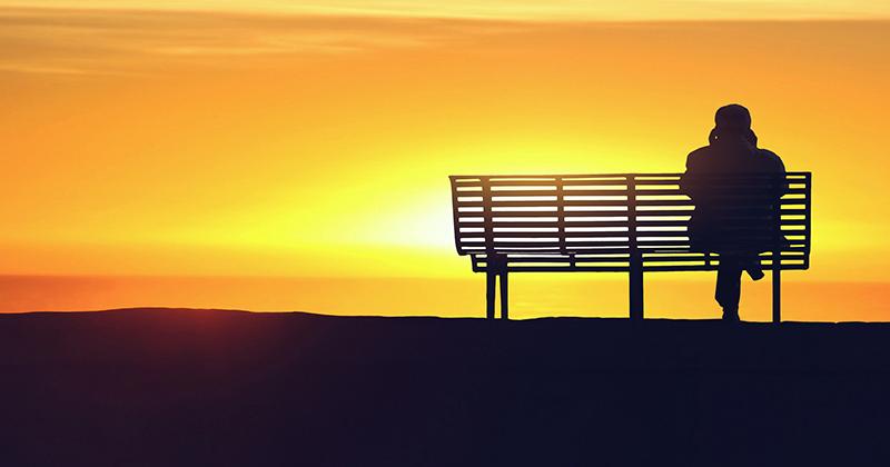 旅游团推销的保健品是真的吗,低价老年人旅游团骗你买保健品