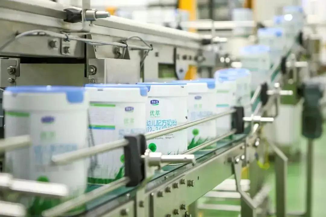 世界级奶粉就在身边，不必舍近求远！