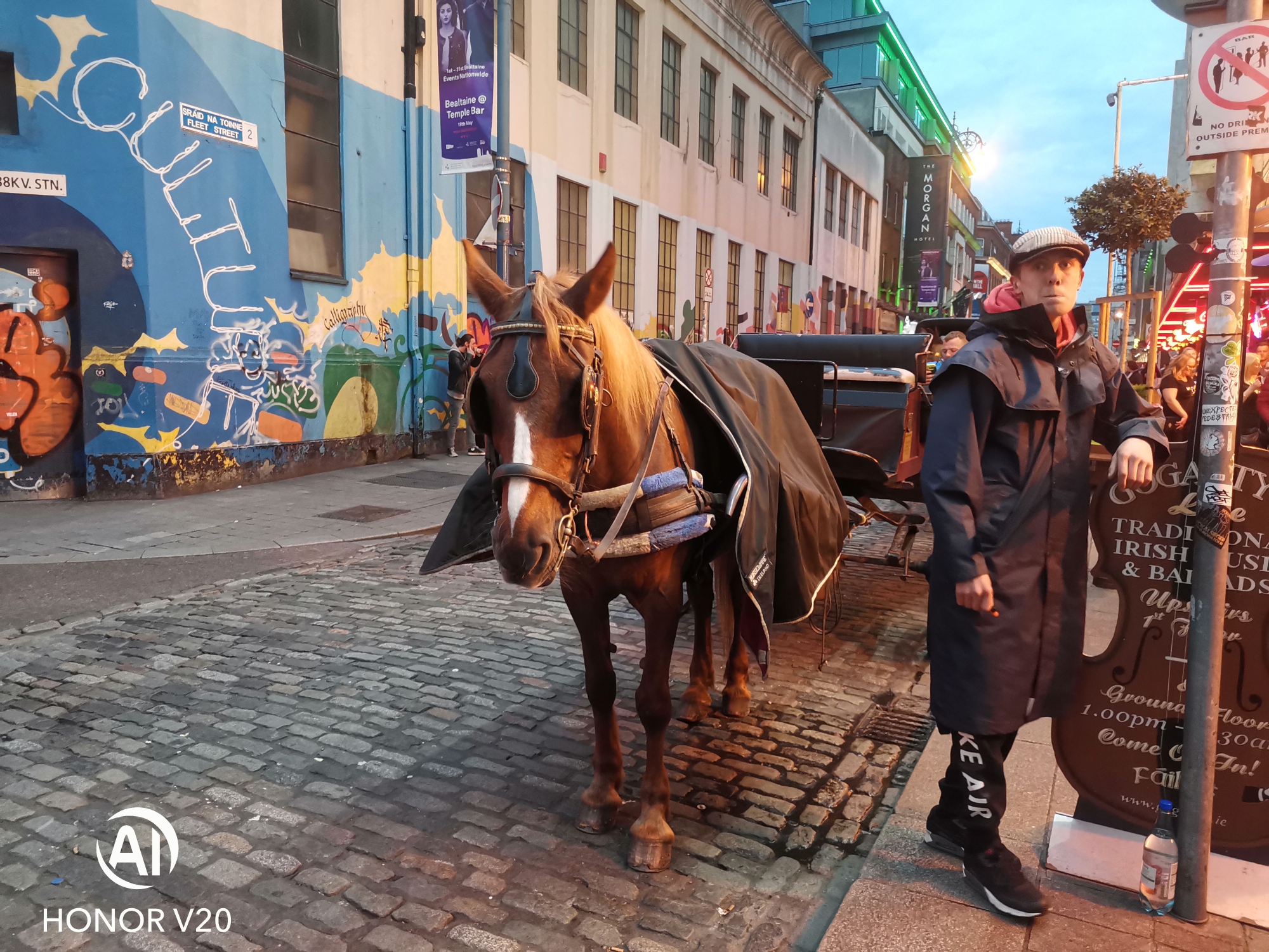 强劲配置性价比之选荣耀v20,荣耀v20在2022年还值得入手吗