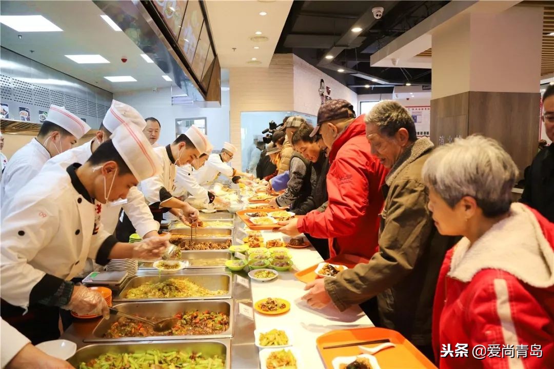 青岛社区助老食堂,青岛60岁老人自助餐半价的餐厅