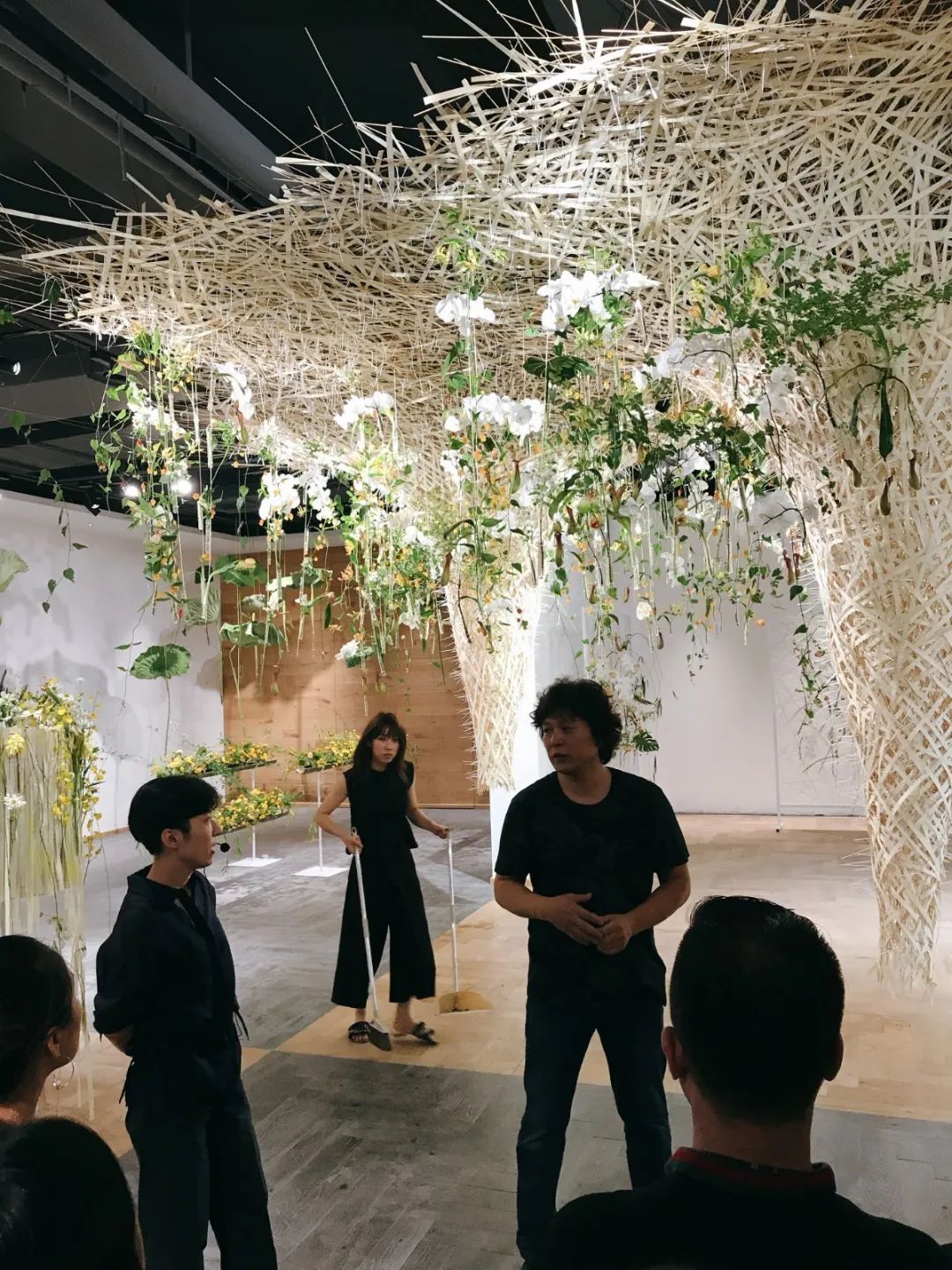 一不小心开了间花店，还和各种大牌合作，真的香