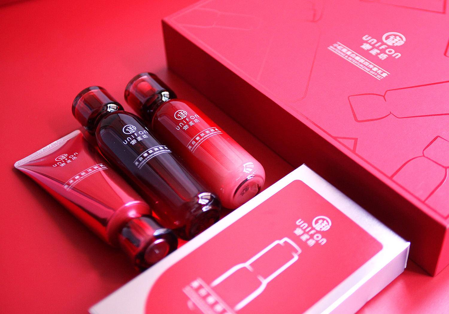 御泥坊美白淡斑套装测评,护肤美白套盒