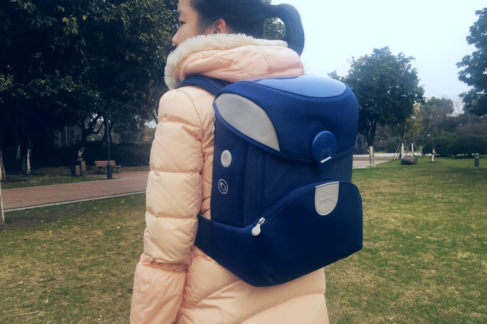 米兔儿童书包2怎么样,儿童减负书包3-6年级承重力强