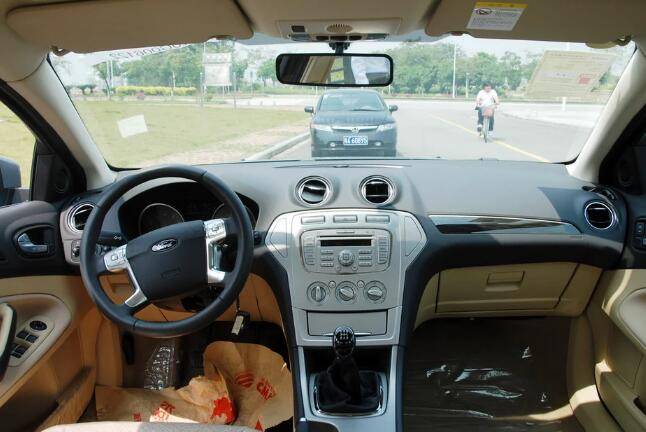 九万多公里的蒙迪欧值得入手么,福特蒙迪欧2022款ecoboost245st-line