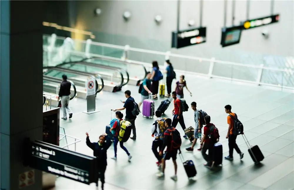 签证有效期内如何更换护照信息,签证过程中需要紧急拿回护照