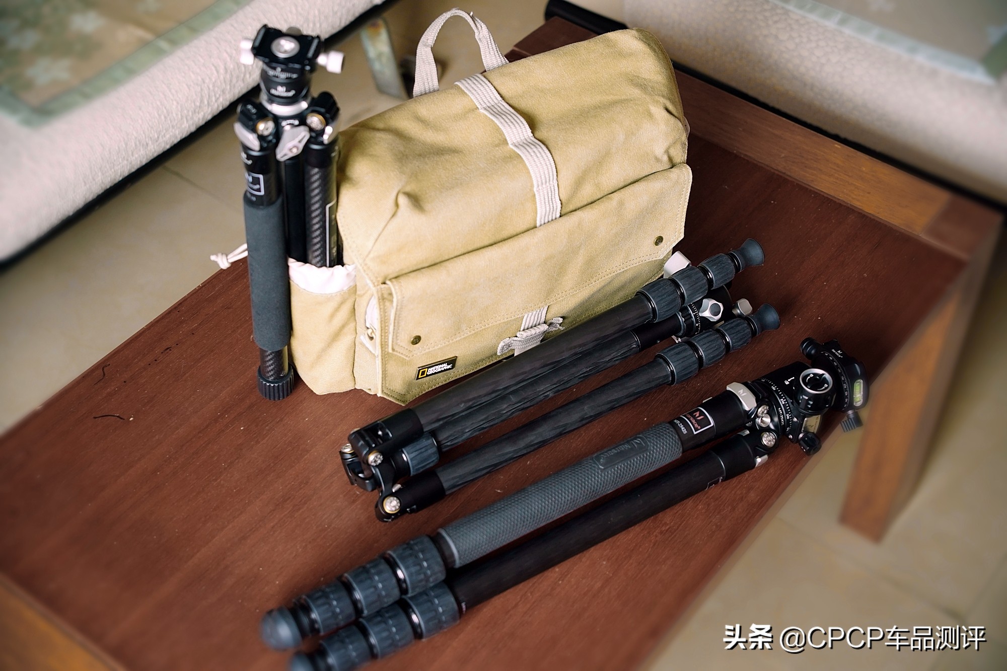 微单三脚架便携,性价比高便携三脚架