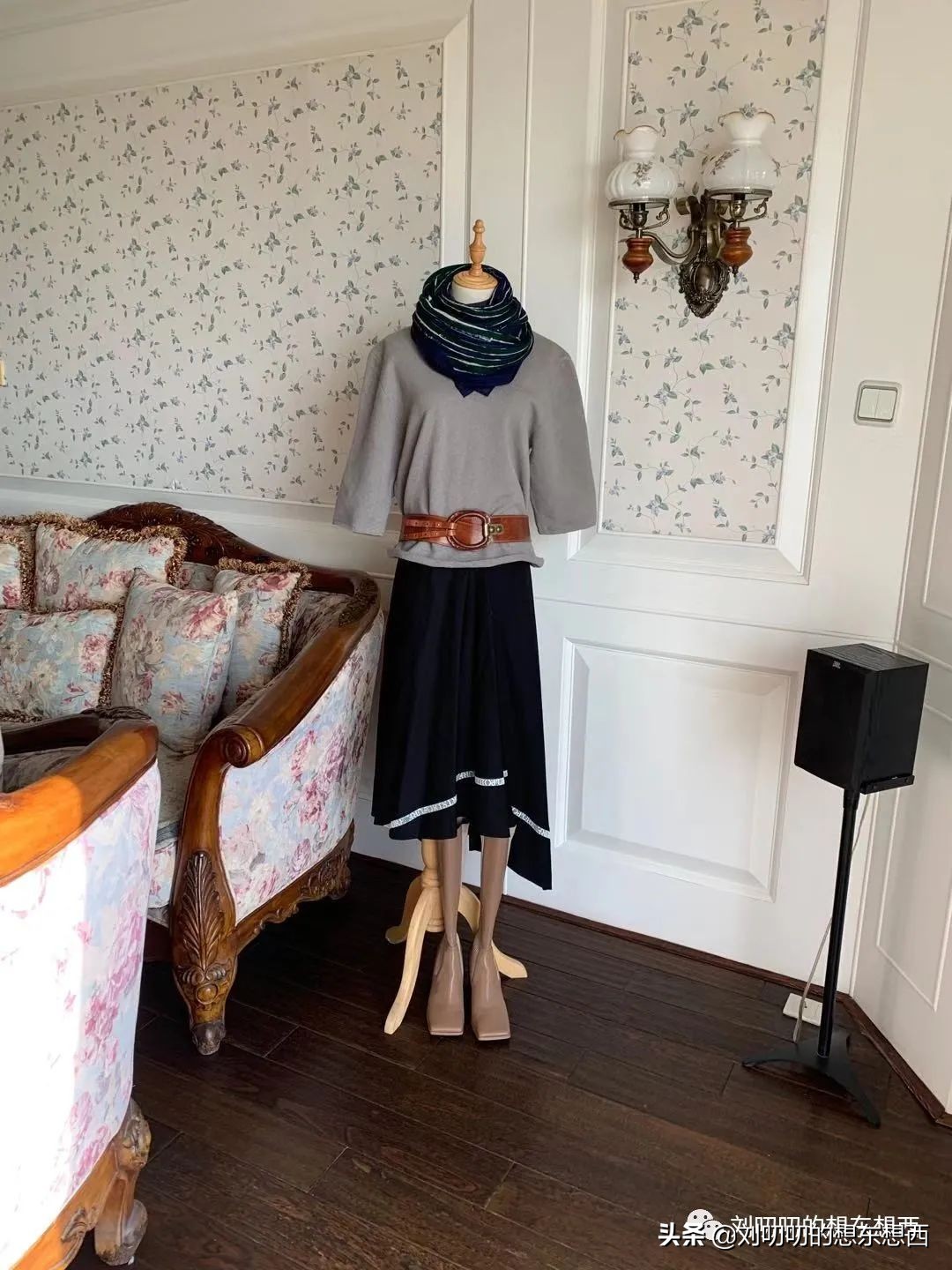 肩宽背厚120斤女生怎么穿显瘦,肩宽后背宽怎么穿显瘦