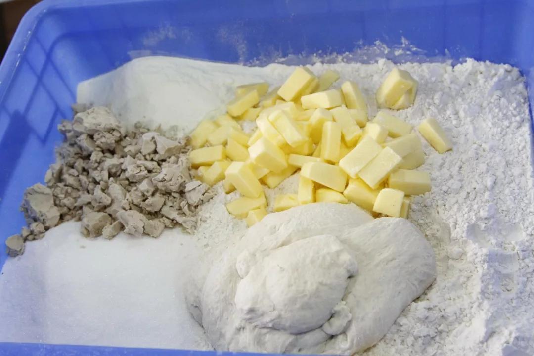 原味可颂面包制作视频,可颂面包靠谱配方