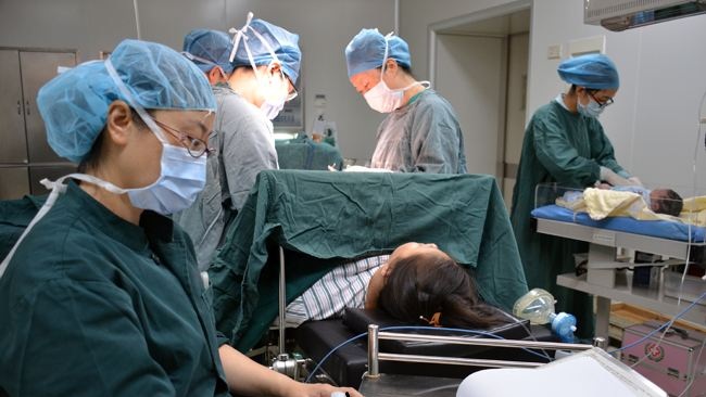 助产士记录顺产接生过程,剖腹产护士操作流程