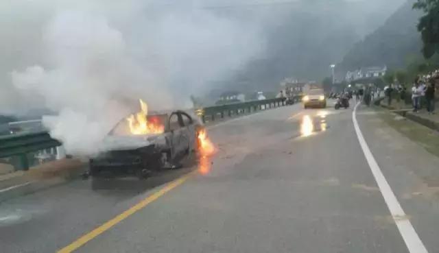 手机在车上充电越充越少在家没事,汽车停车给手机充电能充多久