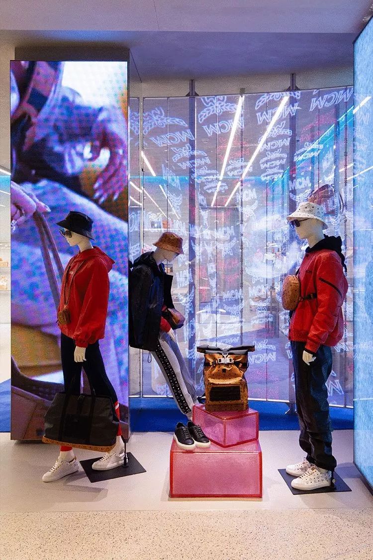 从濒临倒闭到年营收25亿,从濒临倒闭到市值266亿