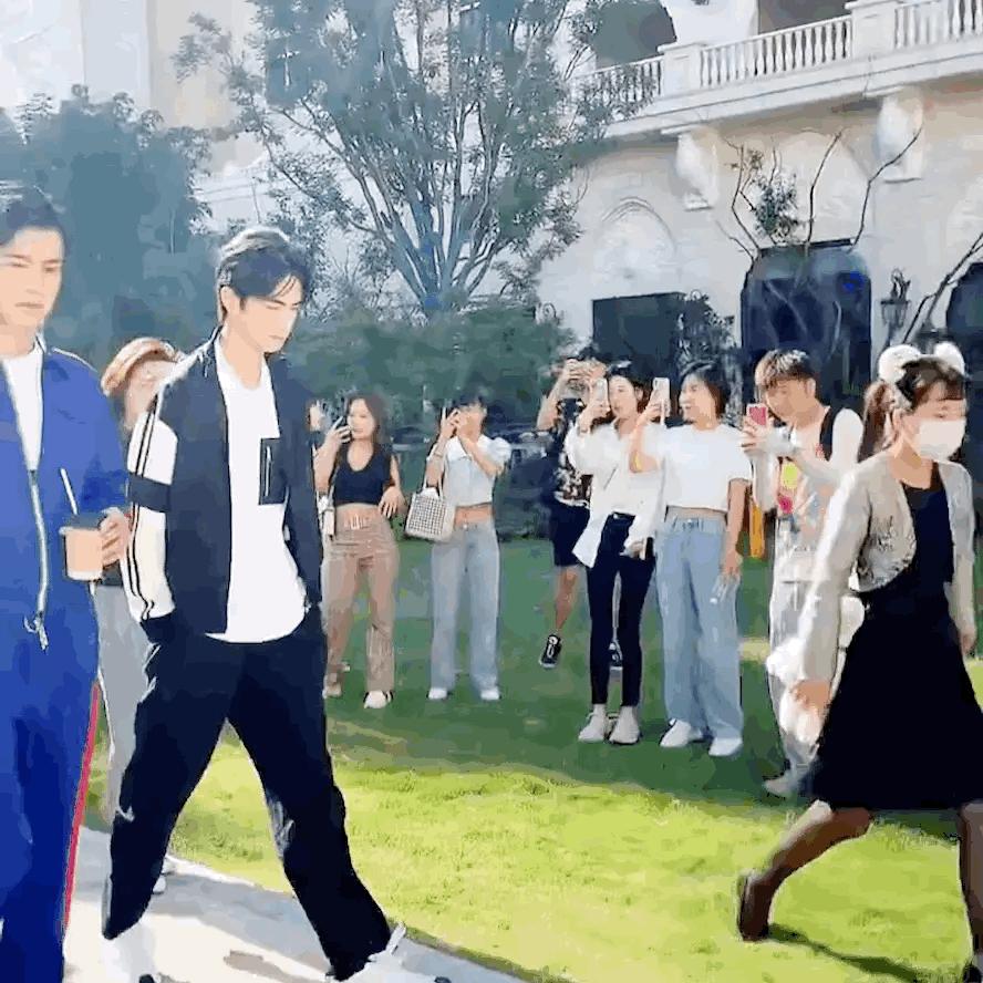 十世情商换一世容颜,是有多傻多美?