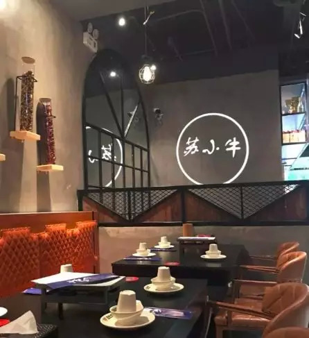 一天卖3万串的烧烤摊,烧烤只卖牛肉串