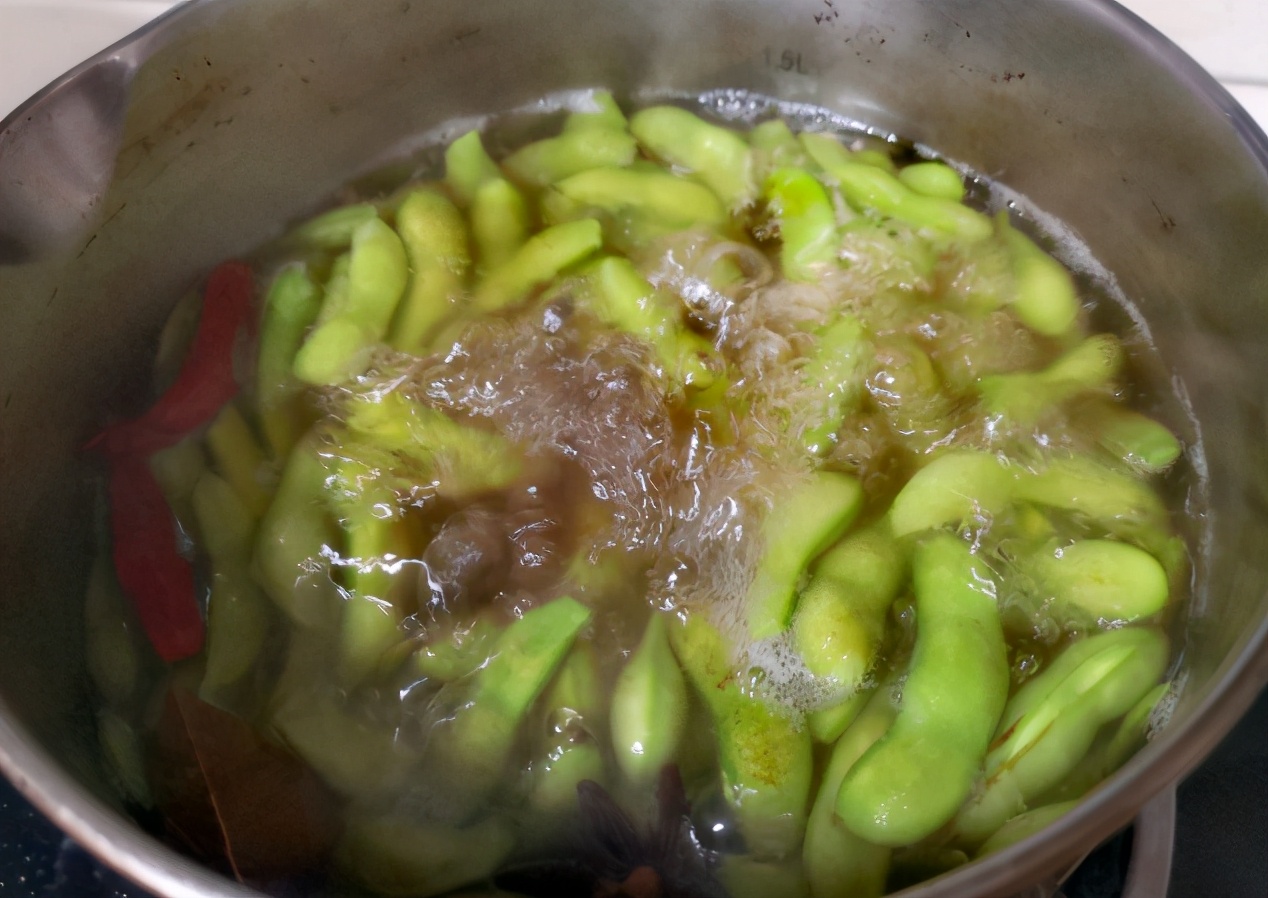 冷水毛豆煮几分钟才能熟,煮毛豆是冷水煮还是热水煮