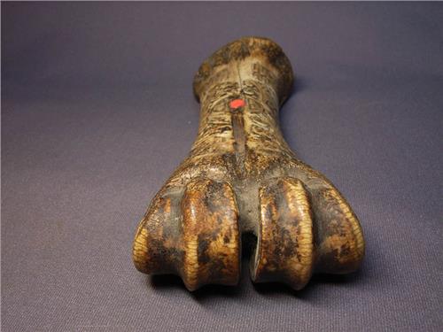 这10种文玩都是违禁品最好别碰,这5种文玩核桃千万不要买